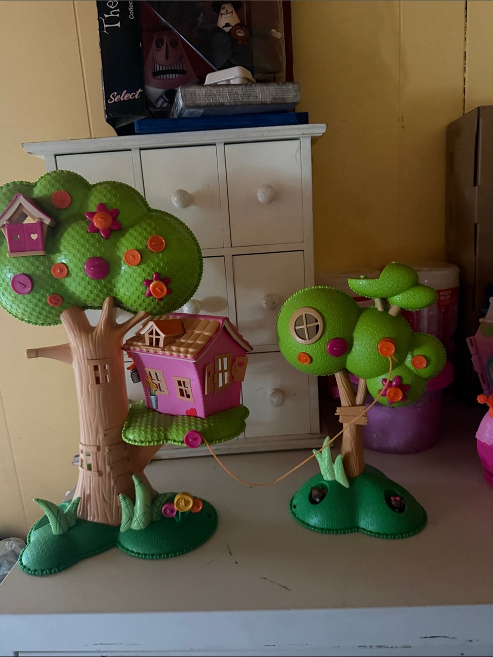 Lalaloopsy Bright Green and Pink Kids Treehouse Playset - Brand: lalaloopsy